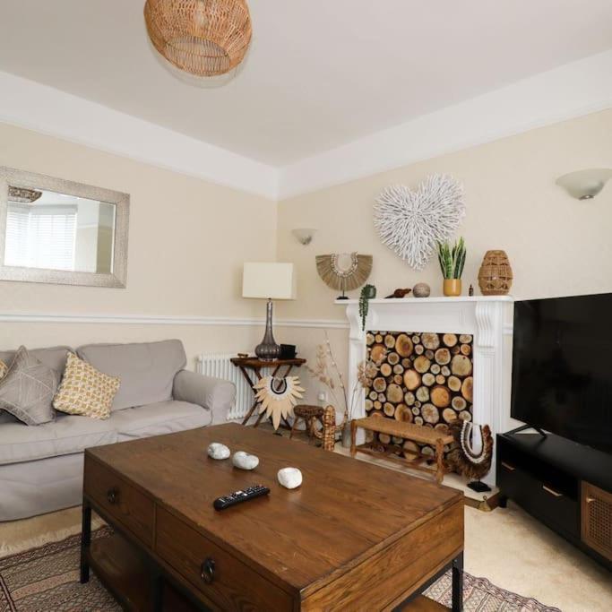 Gorgeous House In Newquay Walking Distance From Fistral Beach Екстер'єр фото